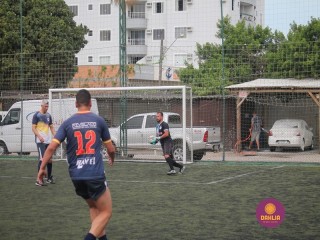 
<a style='margin-left: 5px;' class='btn btn-xs btn-social btn-facebook' href='https://www.facebook.com/sharer/sharer.php?u=https://boladovale.com.br/imgs/800-800-90/conteudo/fotos/1359/img8241.jpg' rel='popup' data-width='500' data-height='400'><i class='fa fa-facebook'></i>Compartilhar <span class='hidden-xs'>no Facebook</span>
</a> 
<a class='btn btn-default btn-xs' target='_blank' href='imgs/800-800-90/conteudo/fotos/1359/img8241.jpg'>
<span class='glyphicon glyphicon-cloud-download'></span> Salvar
</a> 
<span></span>