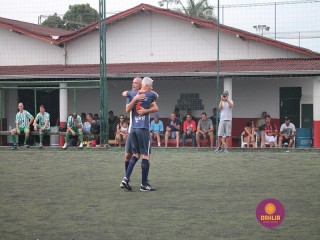 
<a style='margin-left: 5px;' class='btn btn-xs btn-social btn-facebook' href='https://www.facebook.com/sharer/sharer.php?u=https://boladovale.com.br/imgs/800-800-90/conteudo/fotos/1359/img8246.jpg' rel='popup' data-width='500' data-height='400'><i class='fa fa-facebook'></i>Compartilhar <span class='hidden-xs'>no Facebook</span>
</a> 
<a class='btn btn-default btn-xs' target='_blank' href='imgs/800-800-90/conteudo/fotos/1359/img8246.jpg'>
<span class='glyphicon glyphicon-cloud-download'></span> Salvar
</a> 
<span></span>