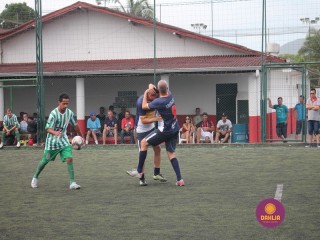
<a style='margin-left: 5px;' class='btn btn-xs btn-social btn-facebook' href='https://www.facebook.com/sharer/sharer.php?u=https://boladovale.com.br/imgs/800-800-90/conteudo/fotos/1359/img8266.jpg' rel='popup' data-width='500' data-height='400'><i class='fa fa-facebook'></i>Compartilhar <span class='hidden-xs'>no Facebook</span>
</a> 
<a class='btn btn-default btn-xs' target='_blank' href='imgs/800-800-90/conteudo/fotos/1359/img8266.jpg'>
<span class='glyphicon glyphicon-cloud-download'></span> Salvar
</a> 
<span></span>
