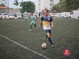 
<a style='margin-left: 5px;' class='btn btn-xs btn-social btn-facebook' href='https://www.facebook.com/sharer/sharer.php?u=https://boladovale.com.br/imgs/800-800-90/conteudo/fotos/1359/img8272.jpg' rel='popup' data-width='500' data-height='400'><i class='fa fa-facebook'></i>Compartilhar <span class='hidden-xs'>no Facebook</span>
</a> 
<a class='btn btn-default btn-xs' target='_blank' href='imgs/800-800-90/conteudo/fotos/1359/img8272.jpg'>
<span class='glyphicon glyphicon-cloud-download'></span> Salvar
</a> 
<span></span>
