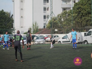 
<a style='margin-left: 5px;' class='btn btn-xs btn-social btn-facebook' href='https://www.facebook.com/sharer/sharer.php?u=https://boladovale.com.br/imgs/800-800-90/conteudo/fotos/1359/img8312.jpg' rel='popup' data-width='500' data-height='400'><i class='fa fa-facebook'></i>Compartilhar <span class='hidden-xs'>no Facebook</span>
</a> 
<a class='btn btn-default btn-xs' target='_blank' href='imgs/800-800-90/conteudo/fotos/1359/img8312.jpg'>
<span class='glyphicon glyphicon-cloud-download'></span> Salvar
</a> 
<span></span>