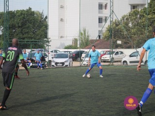 
<a style='margin-left: 5px;' class='btn btn-xs btn-social btn-facebook' href='https://www.facebook.com/sharer/sharer.php?u=https://boladovale.com.br/imgs/800-800-90/conteudo/fotos/1359/img8322.jpg' rel='popup' data-width='500' data-height='400'><i class='fa fa-facebook'></i>Compartilhar <span class='hidden-xs'>no Facebook</span>
</a> 
<a class='btn btn-default btn-xs' target='_blank' href='imgs/800-800-90/conteudo/fotos/1359/img8322.jpg'>
<span class='glyphicon glyphicon-cloud-download'></span> Salvar
</a> 
<span></span>
