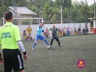
<a style='margin-left: 5px;' class='btn btn-xs btn-social btn-facebook' href='https://www.facebook.com/sharer/sharer.php?u=https://boladovale.com.br/imgs/800-800-90/conteudo/fotos/1359/img8328.jpg' rel='popup' data-width='500' data-height='400'><i class='fa fa-facebook'></i>Compartilhar <span class='hidden-xs'>no Facebook</span>
</a> 
<a class='btn btn-default btn-xs' target='_blank' href='imgs/800-800-90/conteudo/fotos/1359/img8328.jpg'>
<span class='glyphicon glyphicon-cloud-download'></span> Salvar
</a> 
<span></span>