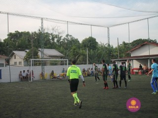 
<a style='margin-left: 5px;' class='btn btn-xs btn-social btn-facebook' href='https://www.facebook.com/sharer/sharer.php?u=https://boladovale.com.br/imgs/800-800-90/conteudo/fotos/1359/img8335.jpg' rel='popup' data-width='500' data-height='400'><i class='fa fa-facebook'></i>Compartilhar <span class='hidden-xs'>no Facebook</span>
</a> 
<a class='btn btn-default btn-xs' target='_blank' href='imgs/800-800-90/conteudo/fotos/1359/img8335.jpg'>
<span class='glyphicon glyphicon-cloud-download'></span> Salvar
</a> 
<span></span>