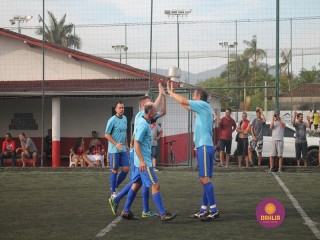 
<a style='margin-left: 5px;' class='btn btn-xs btn-social btn-facebook' href='https://www.facebook.com/sharer/sharer.php?u=https://boladovale.com.br/imgs/800-800-90/conteudo/fotos/1359/img8338.jpg' rel='popup' data-width='500' data-height='400'><i class='fa fa-facebook'></i>Compartilhar <span class='hidden-xs'>no Facebook</span>
</a> 
<a class='btn btn-default btn-xs' target='_blank' href='imgs/800-800-90/conteudo/fotos/1359/img8338.jpg'>
<span class='glyphicon glyphicon-cloud-download'></span> Salvar
</a> 
<span></span>