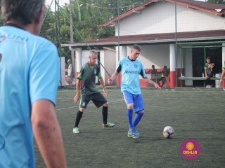 
<a style='margin-left: 5px;' class='btn btn-xs btn-social btn-facebook' href='https://www.facebook.com/sharer/sharer.php?u=https://boladovale.com.br/imgs/800-800-90/conteudo/fotos/1359/img8354.jpg' rel='popup' data-width='500' data-height='400'><i class='fa fa-facebook'></i>Compartilhar <span class='hidden-xs'>no Facebook</span>
</a> 
<a class='btn btn-default btn-xs' target='_blank' href='imgs/800-800-90/conteudo/fotos/1359/img8354.jpg'>
<span class='glyphicon glyphicon-cloud-download'></span> Salvar
</a> 
<span></span>
