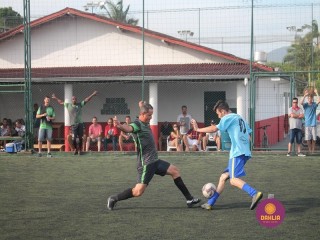 
<a style='margin-left: 5px;' class='btn btn-xs btn-social btn-facebook' href='https://www.facebook.com/sharer/sharer.php?u=https://boladovale.com.br/imgs/800-800-90/conteudo/fotos/1359/img8371.jpg' rel='popup' data-width='500' data-height='400'><i class='fa fa-facebook'></i>Compartilhar <span class='hidden-xs'>no Facebook</span>
</a> 
<a class='btn btn-default btn-xs' target='_blank' href='imgs/800-800-90/conteudo/fotos/1359/img8371.jpg'>
<span class='glyphicon glyphicon-cloud-download'></span> Salvar
</a> 
<span></span>
