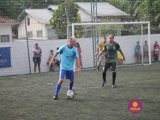 
<a style='margin-left: 5px;' class='btn btn-xs btn-social btn-facebook' href='https://www.facebook.com/sharer/sharer.php?u=https://boladovale.com.br/imgs/800-800-90/conteudo/fotos/1359/img8378.jpg' rel='popup' data-width='500' data-height='400'><i class='fa fa-facebook'></i>Compartilhar <span class='hidden-xs'>no Facebook</span>
</a> 
<a class='btn btn-default btn-xs' target='_blank' href='imgs/800-800-90/conteudo/fotos/1359/img8378.jpg'>
<span class='glyphicon glyphicon-cloud-download'></span> Salvar
</a> 
<span></span>