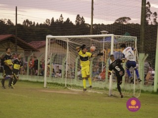 
<a style='margin-left: 5px;' class='btn btn-xs btn-social btn-facebook' href='https://www.facebook.com/sharer/sharer.php?u=https://boladovale.com.br/imgs/800-800-90/conteudo/fotos/1360/mg9348.jpg' rel='popup' data-width='500' data-height='400'><i class='fa fa-facebook'></i>Compartilhar <span class='hidden-xs'>no Facebook</span>
</a> 
<a class='btn btn-default btn-xs' target='_blank' href='imgs/800-800-90/conteudo/fotos/1360/mg9348.jpg'>
<span class='glyphicon glyphicon-cloud-download'></span> Salvar
</a> 
<span></span>