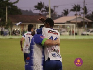 
<a style='margin-left: 5px;' class='btn btn-xs btn-social btn-facebook' href='https://www.facebook.com/sharer/sharer.php?u=https://boladovale.com.br/imgs/800-800-90/conteudo/fotos/1360/mg9355.jpg' rel='popup' data-width='500' data-height='400'><i class='fa fa-facebook'></i>Compartilhar <span class='hidden-xs'>no Facebook</span>
</a> 
<a class='btn btn-default btn-xs' target='_blank' href='imgs/800-800-90/conteudo/fotos/1360/mg9355.jpg'>
<span class='glyphicon glyphicon-cloud-download'></span> Salvar
</a> 
<span></span>