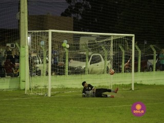 
<a style='margin-left: 5px;' class='btn btn-xs btn-social btn-facebook' href='https://www.facebook.com/sharer/sharer.php?u=https://boladovale.com.br/imgs/800-800-90/conteudo/fotos/1360/mg9380.jpg' rel='popup' data-width='500' data-height='400'><i class='fa fa-facebook'></i>Compartilhar <span class='hidden-xs'>no Facebook</span>
</a> 
<a class='btn btn-default btn-xs' target='_blank' href='imgs/800-800-90/conteudo/fotos/1360/mg9380.jpg'>
<span class='glyphicon glyphicon-cloud-download'></span> Salvar
</a> 
<span></span>