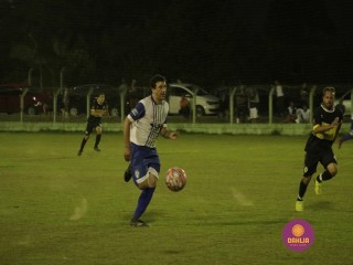 
<a style='margin-left: 5px;' class='btn btn-xs btn-social btn-facebook' href='https://www.facebook.com/sharer/sharer.php?u=https://boladovale.com.br/imgs/800-800-90/conteudo/fotos/1360/mg9396.jpg' rel='popup' data-width='500' data-height='400'><i class='fa fa-facebook'></i>Compartilhar <span class='hidden-xs'>no Facebook</span>
</a> 
<a class='btn btn-default btn-xs' target='_blank' href='imgs/800-800-90/conteudo/fotos/1360/mg9396.jpg'>
<span class='glyphicon glyphicon-cloud-download'></span> Salvar
</a> 
<span></span>