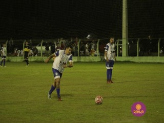 
<a style='margin-left: 5px;' class='btn btn-xs btn-social btn-facebook' href='https://www.facebook.com/sharer/sharer.php?u=https://boladovale.com.br/imgs/800-800-90/conteudo/fotos/1360/mg9401.jpg' rel='popup' data-width='500' data-height='400'><i class='fa fa-facebook'></i>Compartilhar <span class='hidden-xs'>no Facebook</span>
</a> 
<a class='btn btn-default btn-xs' target='_blank' href='imgs/800-800-90/conteudo/fotos/1360/mg9401.jpg'>
<span class='glyphicon glyphicon-cloud-download'></span> Salvar
</a> 
<span></span>