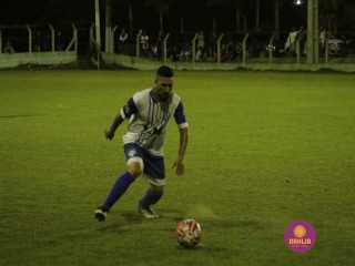 
<a style='margin-left: 5px;' class='btn btn-xs btn-social btn-facebook' href='https://www.facebook.com/sharer/sharer.php?u=https://boladovale.com.br/imgs/800-800-90/conteudo/fotos/1360/mg9404.jpg' rel='popup' data-width='500' data-height='400'><i class='fa fa-facebook'></i>Compartilhar <span class='hidden-xs'>no Facebook</span>
</a> 
<a class='btn btn-default btn-xs' target='_blank' href='imgs/800-800-90/conteudo/fotos/1360/mg9404.jpg'>
<span class='glyphicon glyphicon-cloud-download'></span> Salvar
</a> 
<span></span>