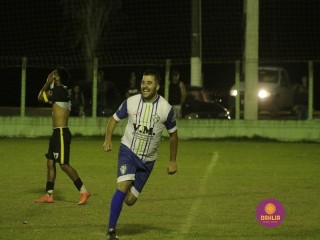 
<a style='margin-left: 5px;' class='btn btn-xs btn-social btn-facebook' href='https://www.facebook.com/sharer/sharer.php?u=https://boladovale.com.br/imgs/800-800-90/conteudo/fotos/1360/mg9414.jpg' rel='popup' data-width='500' data-height='400'><i class='fa fa-facebook'></i>Compartilhar <span class='hidden-xs'>no Facebook</span>
</a> 
<a class='btn btn-default btn-xs' target='_blank' href='imgs/800-800-90/conteudo/fotos/1360/mg9414.jpg'>
<span class='glyphicon glyphicon-cloud-download'></span> Salvar
</a> 
<span></span>