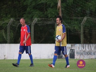 
<a style='margin-left: 5px;' class='btn btn-xs btn-social btn-facebook' href='https://www.facebook.com/sharer/sharer.php?u=https://boladovale.com.br/imgs/800-800-90/conteudo/fotos/1361/img8494.jpg' rel='popup' data-width='500' data-height='400'><i class='fa fa-facebook'></i>Compartilhar <span class='hidden-xs'>no Facebook</span>
</a> 
<a class='btn btn-default btn-xs' target='_blank' href='imgs/800-800-90/conteudo/fotos/1361/img8494.jpg'>
<span class='glyphicon glyphicon-cloud-download'></span> Salvar
</a> 
<span></span>