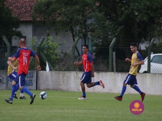 
<a style='margin-left: 5px;' class='btn btn-xs btn-social btn-facebook' href='https://www.facebook.com/sharer/sharer.php?u=https://boladovale.com.br/imgs/800-800-90/conteudo/fotos/1361/img8497.jpg' rel='popup' data-width='500' data-height='400'><i class='fa fa-facebook'></i>Compartilhar <span class='hidden-xs'>no Facebook</span>
</a> 
<a class='btn btn-default btn-xs' target='_blank' href='imgs/800-800-90/conteudo/fotos/1361/img8497.jpg'>
<span class='glyphicon glyphicon-cloud-download'></span> Salvar
</a> 
<span></span>