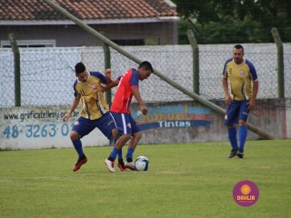 
<a style='margin-left: 5px;' class='btn btn-xs btn-social btn-facebook' href='https://www.facebook.com/sharer/sharer.php?u=https://boladovale.com.br/imgs/800-800-90/conteudo/fotos/1361/img8515.jpg' rel='popup' data-width='500' data-height='400'><i class='fa fa-facebook'></i>Compartilhar <span class='hidden-xs'>no Facebook</span>
</a> 
<a class='btn btn-default btn-xs' target='_blank' href='imgs/800-800-90/conteudo/fotos/1361/img8515.jpg'>
<span class='glyphicon glyphicon-cloud-download'></span> Salvar
</a> 
<span></span>