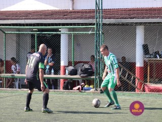 
<a style='margin-left: 5px;' class='btn btn-xs btn-social btn-facebook' href='https://www.facebook.com/sharer/sharer.php?u=https://boladovale.com.br/imgs/800-800-90/conteudo/fotos/1365/img9719.jpg' rel='popup' data-width='500' data-height='400'><i class='fa fa-facebook'></i>Compartilhar <span class='hidden-xs'>no Facebook</span>
</a> 
<a class='btn btn-default btn-xs' target='_blank' href='imgs/800-800-90/conteudo/fotos/1365/img9719.jpg'>
<span class='glyphicon glyphicon-cloud-download'></span> Salvar
</a> 
<span></span>