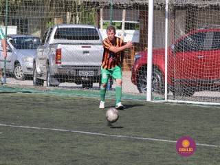 
<a style='margin-left: 5px;' class='btn btn-xs btn-social btn-facebook' href='https://www.facebook.com/sharer/sharer.php?u=https://boladovale.com.br/imgs/800-800-90/conteudo/fotos/1365/img9729.jpg' rel='popup' data-width='500' data-height='400'><i class='fa fa-facebook'></i>Compartilhar <span class='hidden-xs'>no Facebook</span>
</a> 
<a class='btn btn-default btn-xs' target='_blank' href='imgs/800-800-90/conteudo/fotos/1365/img9729.jpg'>
<span class='glyphicon glyphicon-cloud-download'></span> Salvar
</a> 
<span></span>