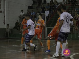 
<a style='margin-left: 5px;' class='btn btn-xs btn-social btn-facebook' href='https://www.facebook.com/sharer/sharer.php?u=https://boladovale.com.br/imgs/800-800-90/conteudo/fotos/1367/mg0348.jpg' rel='popup' data-width='500' data-height='400'><i class='fa fa-facebook'></i>Compartilhar <span class='hidden-xs'>no Facebook</span>
</a> 
<a class='btn btn-default btn-xs' target='_blank' href='imgs/800-800-90/conteudo/fotos/1367/mg0348.jpg'>
<span class='glyphicon glyphicon-cloud-download'></span> Salvar
</a> 
<span></span>