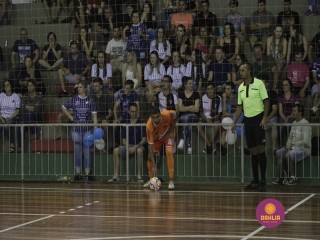 
<a style='margin-left: 5px;' class='btn btn-xs btn-social btn-facebook' href='https://www.facebook.com/sharer/sharer.php?u=https://boladovale.com.br/imgs/800-800-90/conteudo/fotos/1367/mg0353.jpg' rel='popup' data-width='500' data-height='400'><i class='fa fa-facebook'></i>Compartilhar <span class='hidden-xs'>no Facebook</span>
</a> 
<a class='btn btn-default btn-xs' target='_blank' href='imgs/800-800-90/conteudo/fotos/1367/mg0353.jpg'>
<span class='glyphicon glyphicon-cloud-download'></span> Salvar
</a> 
<span></span>