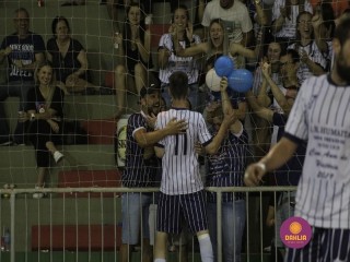 
<a style='margin-left: 5px;' class='btn btn-xs btn-social btn-facebook' href='https://www.facebook.com/sharer/sharer.php?u=https://boladovale.com.br/imgs/800-800-90/conteudo/fotos/1367/mg0362.jpg' rel='popup' data-width='500' data-height='400'><i class='fa fa-facebook'></i>Compartilhar <span class='hidden-xs'>no Facebook</span>
</a> 
<a class='btn btn-default btn-xs' target='_blank' href='imgs/800-800-90/conteudo/fotos/1367/mg0362.jpg'>
<span class='glyphicon glyphicon-cloud-download'></span> Salvar
</a> 
<span></span>