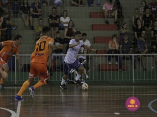 
<a style='margin-left: 5px;' class='btn btn-xs btn-social btn-facebook' href='https://www.facebook.com/sharer/sharer.php?u=https://boladovale.com.br/imgs/800-800-90/conteudo/fotos/1367/mg0379.jpg' rel='popup' data-width='500' data-height='400'><i class='fa fa-facebook'></i>Compartilhar <span class='hidden-xs'>no Facebook</span>
</a> 
<a class='btn btn-default btn-xs' target='_blank' href='imgs/800-800-90/conteudo/fotos/1367/mg0379.jpg'>
<span class='glyphicon glyphicon-cloud-download'></span> Salvar
</a> 
<span></span>