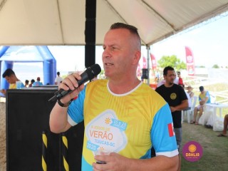 
<a style='margin-left: 5px;' class='btn btn-xs btn-social btn-facebook' href='https://www.facebook.com/sharer/sharer.php?u=https://boladovale.com.br/imgs/800-800-90/conteudo/fotos/1374/img2902.jpg' rel='popup' data-width='500' data-height='400'><i class='fa fa-facebook'></i>Compartilhar <span class='hidden-xs'>no Facebook</span>
</a> 
<a class='btn btn-default btn-xs' target='_blank' href='imgs/800-800-90/conteudo/fotos/1374/img2902.jpg'>
<span class='glyphicon glyphicon-cloud-download'></span> Salvar
</a> 
<span></span>