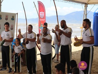 
<a style='margin-left: 5px;' class='btn btn-xs btn-social btn-facebook' href='https://www.facebook.com/sharer/sharer.php?u=https://boladovale.com.br/imgs/800-800-90/conteudo/fotos/1375/img2997.jpg' rel='popup' data-width='500' data-height='400'><i class='fa fa-facebook'></i>Compartilhar <span class='hidden-xs'>no Facebook</span>
</a> 
<a class='btn btn-default btn-xs' target='_blank' href='imgs/800-800-90/conteudo/fotos/1375/img2997.jpg'>
<span class='glyphicon glyphicon-cloud-download'></span> Salvar
</a> 
<span></span>