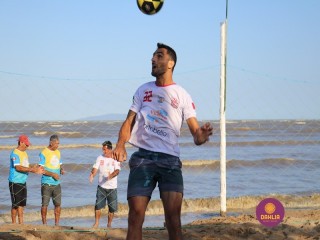 
<a style='margin-left: 5px;' class='btn btn-xs btn-social btn-facebook' href='https://www.facebook.com/sharer/sharer.php?u=https://boladovale.com.br/imgs/800-800-90/conteudo/fotos/1376/img3233.jpg' rel='popup' data-width='500' data-height='400'><i class='fa fa-facebook'></i>Compartilhar <span class='hidden-xs'>no Facebook</span>
</a> 
<a class='btn btn-default btn-xs' target='_blank' href='imgs/800-800-90/conteudo/fotos/1376/img3233.jpg'>
<span class='glyphicon glyphicon-cloud-download'></span> Salvar
</a> 
<span></span>