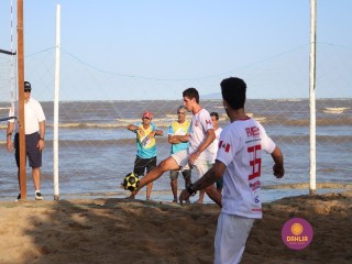 
<a style='margin-left: 5px;' class='btn btn-xs btn-social btn-facebook' href='https://www.facebook.com/sharer/sharer.php?u=https://boladovale.com.br/imgs/800-800-90/conteudo/fotos/1376/img3240.jpg' rel='popup' data-width='500' data-height='400'><i class='fa fa-facebook'></i>Compartilhar <span class='hidden-xs'>no Facebook</span>
</a> 
<a class='btn btn-default btn-xs' target='_blank' href='imgs/800-800-90/conteudo/fotos/1376/img3240.jpg'>
<span class='glyphicon glyphicon-cloud-download'></span> Salvar
</a> 
<span></span>