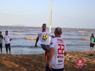 
<a style='margin-left: 5px;' class='btn btn-xs btn-social btn-facebook' href='https://www.facebook.com/sharer/sharer.php?u=https://boladovale.com.br/imgs/800-800-90/conteudo/fotos/1376/img3282.jpg' rel='popup' data-width='500' data-height='400'><i class='fa fa-facebook'></i>Compartilhar <span class='hidden-xs'>no Facebook</span>
</a> 
<a class='btn btn-default btn-xs' target='_blank' href='imgs/800-800-90/conteudo/fotos/1376/img3282.jpg'>
<span class='glyphicon glyphicon-cloud-download'></span> Salvar
</a> 
<span></span>