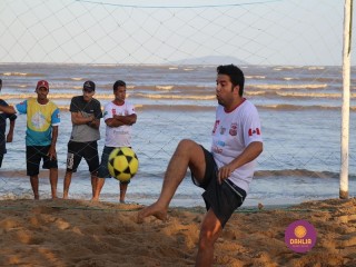 
<a style='margin-left: 5px;' class='btn btn-xs btn-social btn-facebook' href='https://www.facebook.com/sharer/sharer.php?u=https://boladovale.com.br/imgs/800-800-90/conteudo/fotos/1376/img3288.jpg' rel='popup' data-width='500' data-height='400'><i class='fa fa-facebook'></i>Compartilhar <span class='hidden-xs'>no Facebook</span>
</a> 
<a class='btn btn-default btn-xs' target='_blank' href='imgs/800-800-90/conteudo/fotos/1376/img3288.jpg'>
<span class='glyphicon glyphicon-cloud-download'></span> Salvar
</a> 
<span></span>