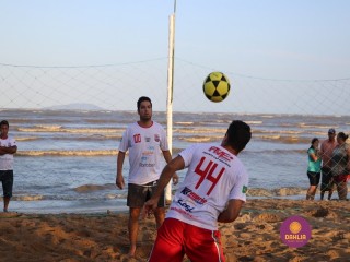 
<a style='margin-left: 5px;' class='btn btn-xs btn-social btn-facebook' href='https://www.facebook.com/sharer/sharer.php?u=https://boladovale.com.br/imgs/800-800-90/conteudo/fotos/1376/img3293.jpg' rel='popup' data-width='500' data-height='400'><i class='fa fa-facebook'></i>Compartilhar <span class='hidden-xs'>no Facebook</span>
</a> 
<a class='btn btn-default btn-xs' target='_blank' href='imgs/800-800-90/conteudo/fotos/1376/img3293.jpg'>
<span class='glyphicon glyphicon-cloud-download'></span> Salvar
</a> 
<span></span>