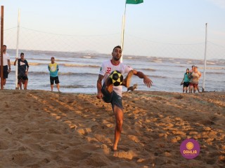 
<a style='margin-left: 5px;' class='btn btn-xs btn-social btn-facebook' href='https://www.facebook.com/sharer/sharer.php?u=https://boladovale.com.br/imgs/800-800-90/conteudo/fotos/1376/img3308.jpg' rel='popup' data-width='500' data-height='400'><i class='fa fa-facebook'></i>Compartilhar <span class='hidden-xs'>no Facebook</span>
</a> 
<a class='btn btn-default btn-xs' target='_blank' href='imgs/800-800-90/conteudo/fotos/1376/img3308.jpg'>
<span class='glyphicon glyphicon-cloud-download'></span> Salvar
</a> 
<span></span>