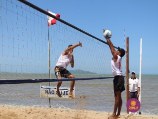 
<a style='margin-left: 5px;' class='btn btn-xs btn-social btn-facebook' href='https://www.facebook.com/sharer/sharer.php?u=https://boladovale.com.br/imgs/800-800-90/conteudo/fotos/1377/img3548.jpg' rel='popup' data-width='500' data-height='400'><i class='fa fa-facebook'></i>Compartilhar <span class='hidden-xs'>no Facebook</span>
</a> 
<a class='btn btn-default btn-xs' target='_blank' href='imgs/800-800-90/conteudo/fotos/1377/img3548.jpg'>
<span class='glyphicon glyphicon-cloud-download'></span> Salvar
</a> 
<span></span>