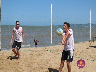 
<a style='margin-left: 5px;' class='btn btn-xs btn-social btn-facebook' href='https://www.facebook.com/sharer/sharer.php?u=https://boladovale.com.br/imgs/800-800-90/conteudo/fotos/1377/img3606.jpg' rel='popup' data-width='500' data-height='400'><i class='fa fa-facebook'></i>Compartilhar <span class='hidden-xs'>no Facebook</span>
</a> 
<a class='btn btn-default btn-xs' target='_blank' href='imgs/800-800-90/conteudo/fotos/1377/img3606.jpg'>
<span class='glyphicon glyphicon-cloud-download'></span> Salvar
</a> 
<span></span>