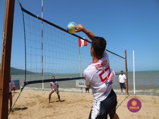 
<a style='margin-left: 5px;' class='btn btn-xs btn-social btn-facebook' href='https://www.facebook.com/sharer/sharer.php?u=https://boladovale.com.br/imgs/800-800-90/conteudo/fotos/1377/img3608.jpg' rel='popup' data-width='500' data-height='400'><i class='fa fa-facebook'></i>Compartilhar <span class='hidden-xs'>no Facebook</span>
</a> 
<a class='btn btn-default btn-xs' target='_blank' href='imgs/800-800-90/conteudo/fotos/1377/img3608.jpg'>
<span class='glyphicon glyphicon-cloud-download'></span> Salvar
</a> 
<span></span>