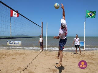 
<a style='margin-left: 5px;' class='btn btn-xs btn-social btn-facebook' href='https://www.facebook.com/sharer/sharer.php?u=https://boladovale.com.br/imgs/800-800-90/conteudo/fotos/1377/img3630.jpg' rel='popup' data-width='500' data-height='400'><i class='fa fa-facebook'></i>Compartilhar <span class='hidden-xs'>no Facebook</span>
</a> 
<a class='btn btn-default btn-xs' target='_blank' href='imgs/800-800-90/conteudo/fotos/1377/img3630.jpg'>
<span class='glyphicon glyphicon-cloud-download'></span> Salvar
</a> 
<span></span>