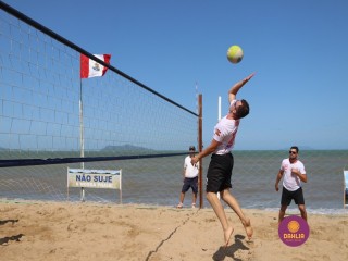 
<a style='margin-left: 5px;' class='btn btn-xs btn-social btn-facebook' href='https://www.facebook.com/sharer/sharer.php?u=https://boladovale.com.br/imgs/800-800-90/conteudo/fotos/1377/img3652.jpg' rel='popup' data-width='500' data-height='400'><i class='fa fa-facebook'></i>Compartilhar <span class='hidden-xs'>no Facebook</span>
</a> 
<a class='btn btn-default btn-xs' target='_blank' href='imgs/800-800-90/conteudo/fotos/1377/img3652.jpg'>
<span class='glyphicon glyphicon-cloud-download'></span> Salvar
</a> 
<span></span>