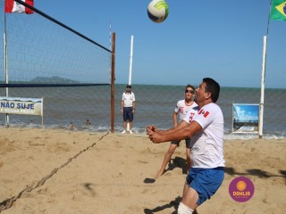 
<a style='margin-left: 5px;' class='btn btn-xs btn-social btn-facebook' href='https://www.facebook.com/sharer/sharer.php?u=https://boladovale.com.br/imgs/800-800-90/conteudo/fotos/1377/img3701.jpg' rel='popup' data-width='500' data-height='400'><i class='fa fa-facebook'></i>Compartilhar <span class='hidden-xs'>no Facebook</span>
</a> 
<a class='btn btn-default btn-xs' target='_blank' href='imgs/800-800-90/conteudo/fotos/1377/img3701.jpg'>
<span class='glyphicon glyphicon-cloud-download'></span> Salvar
</a> 
<span></span>