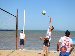 
<a style='margin-left: 5px;' class='btn btn-xs btn-social btn-facebook' href='https://www.facebook.com/sharer/sharer.php?u=https://boladovale.com.br/imgs/800-800-90/conteudo/fotos/1377/img3706.jpg' rel='popup' data-width='500' data-height='400'><i class='fa fa-facebook'></i>Compartilhar <span class='hidden-xs'>no Facebook</span>
</a> 
<a class='btn btn-default btn-xs' target='_blank' href='imgs/800-800-90/conteudo/fotos/1377/img3706.jpg'>
<span class='glyphicon glyphicon-cloud-download'></span> Salvar
</a> 
<span></span>