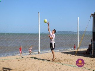 
<a style='margin-left: 5px;' class='btn btn-xs btn-social btn-facebook' href='https://www.facebook.com/sharer/sharer.php?u=https://boladovale.com.br/imgs/800-800-90/conteudo/fotos/1377/img3716.jpg' rel='popup' data-width='500' data-height='400'><i class='fa fa-facebook'></i>Compartilhar <span class='hidden-xs'>no Facebook</span>
</a> 
<a class='btn btn-default btn-xs' target='_blank' href='imgs/800-800-90/conteudo/fotos/1377/img3716.jpg'>
<span class='glyphicon glyphicon-cloud-download'></span> Salvar
</a> 
<span></span>