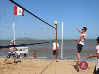 
<a style='margin-left: 5px;' class='btn btn-xs btn-social btn-facebook' href='https://www.facebook.com/sharer/sharer.php?u=https://boladovale.com.br/imgs/800-800-90/conteudo/fotos/1377/img3717.jpg' rel='popup' data-width='500' data-height='400'><i class='fa fa-facebook'></i>Compartilhar <span class='hidden-xs'>no Facebook</span>
</a> 
<a class='btn btn-default btn-xs' target='_blank' href='imgs/800-800-90/conteudo/fotos/1377/img3717.jpg'>
<span class='glyphicon glyphicon-cloud-download'></span> Salvar
</a> 
<span></span>