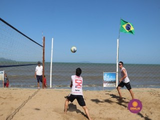 
<a style='margin-left: 5px;' class='btn btn-xs btn-social btn-facebook' href='https://www.facebook.com/sharer/sharer.php?u=https://boladovale.com.br/imgs/800-800-90/conteudo/fotos/1377/img3720.jpg' rel='popup' data-width='500' data-height='400'><i class='fa fa-facebook'></i>Compartilhar <span class='hidden-xs'>no Facebook</span>
</a> 
<a class='btn btn-default btn-xs' target='_blank' href='imgs/800-800-90/conteudo/fotos/1377/img3720.jpg'>
<span class='glyphicon glyphicon-cloud-download'></span> Salvar
</a> 
<span></span>