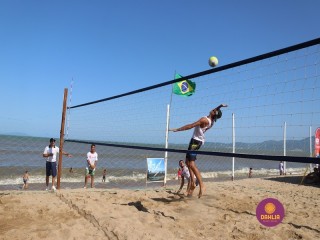 
<a style='margin-left: 5px;' class='btn btn-xs btn-social btn-facebook' href='https://www.facebook.com/sharer/sharer.php?u=https://boladovale.com.br/imgs/800-800-90/conteudo/fotos/1377/img3727.jpg' rel='popup' data-width='500' data-height='400'><i class='fa fa-facebook'></i>Compartilhar <span class='hidden-xs'>no Facebook</span>
</a> 
<a class='btn btn-default btn-xs' target='_blank' href='imgs/800-800-90/conteudo/fotos/1377/img3727.jpg'>
<span class='glyphicon glyphicon-cloud-download'></span> Salvar
</a> 
<span></span>