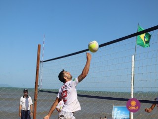 
<a style='margin-left: 5px;' class='btn btn-xs btn-social btn-facebook' href='https://www.facebook.com/sharer/sharer.php?u=https://boladovale.com.br/imgs/800-800-90/conteudo/fotos/1377/img3733.jpg' rel='popup' data-width='500' data-height='400'><i class='fa fa-facebook'></i>Compartilhar <span class='hidden-xs'>no Facebook</span>
</a> 
<a class='btn btn-default btn-xs' target='_blank' href='imgs/800-800-90/conteudo/fotos/1377/img3733.jpg'>
<span class='glyphicon glyphicon-cloud-download'></span> Salvar
</a> 
<span></span>