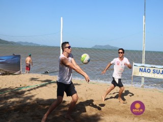 
<a style='margin-left: 5px;' class='btn btn-xs btn-social btn-facebook' href='https://www.facebook.com/sharer/sharer.php?u=https://boladovale.com.br/imgs/800-800-90/conteudo/fotos/1377/img3776.jpg' rel='popup' data-width='500' data-height='400'><i class='fa fa-facebook'></i>Compartilhar <span class='hidden-xs'>no Facebook</span>
</a> 
<a class='btn btn-default btn-xs' target='_blank' href='imgs/800-800-90/conteudo/fotos/1377/img3776.jpg'>
<span class='glyphicon glyphicon-cloud-download'></span> Salvar
</a> 
<span></span>