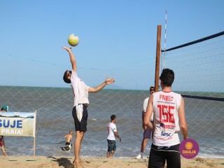 
<a style='margin-left: 5px;' class='btn btn-xs btn-social btn-facebook' href='https://www.facebook.com/sharer/sharer.php?u=https://boladovale.com.br/imgs/800-800-90/conteudo/fotos/1377/img3783.jpg' rel='popup' data-width='500' data-height='400'><i class='fa fa-facebook'></i>Compartilhar <span class='hidden-xs'>no Facebook</span>
</a> 
<a class='btn btn-default btn-xs' target='_blank' href='imgs/800-800-90/conteudo/fotos/1377/img3783.jpg'>
<span class='glyphicon glyphicon-cloud-download'></span> Salvar
</a> 
<span></span>